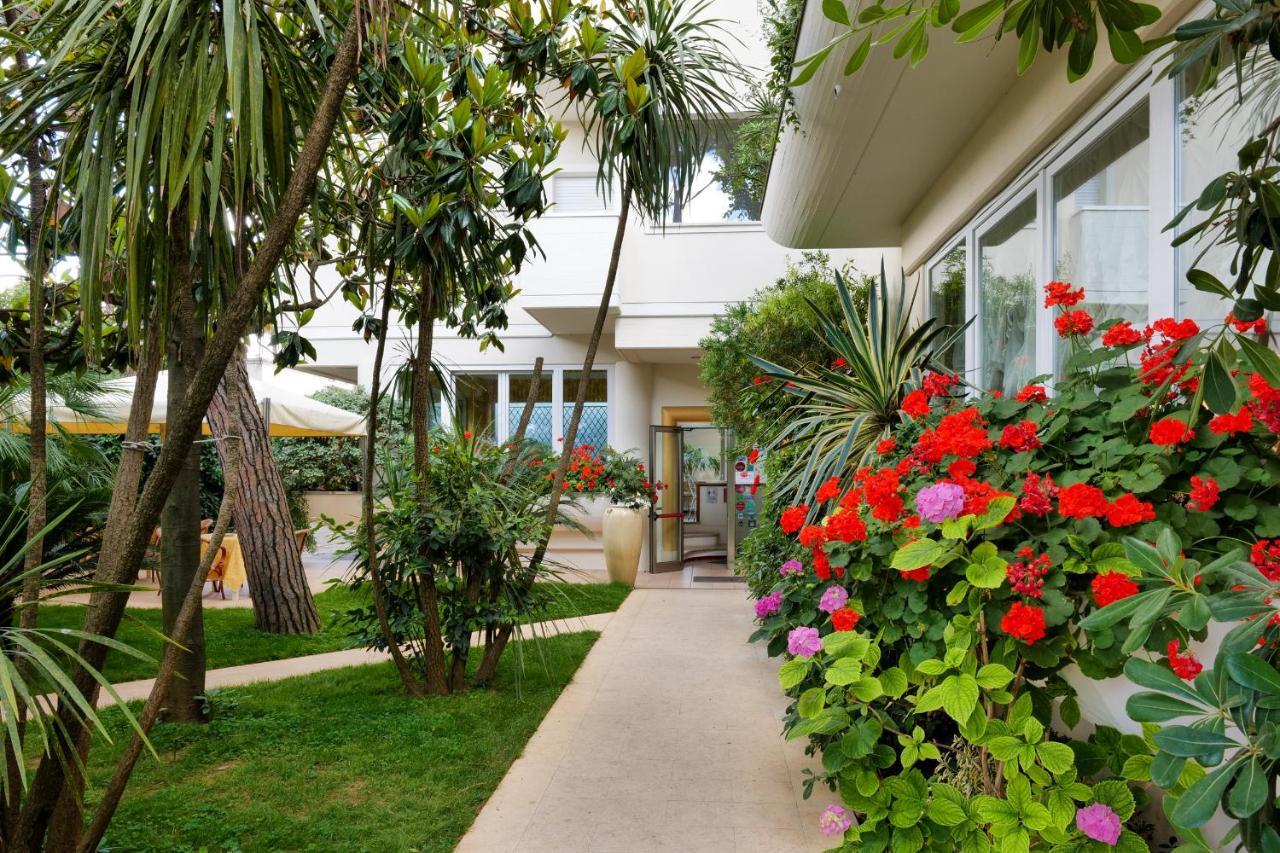Hotel Sylvia Lido di Camaiore Luaran gambar