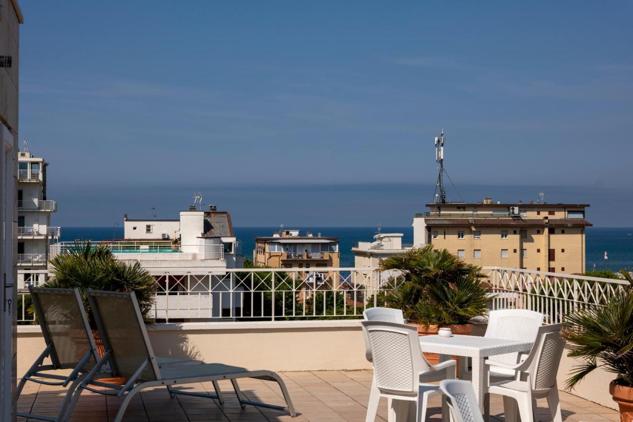 Hotel Sylvia Lido di Camaiore Luaran gambar
