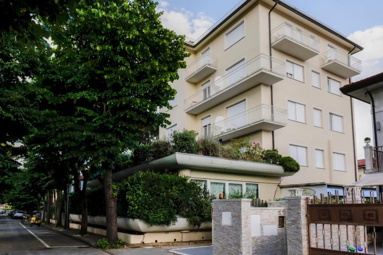 Hotel Sylvia Lido di Camaiore Luaran gambar