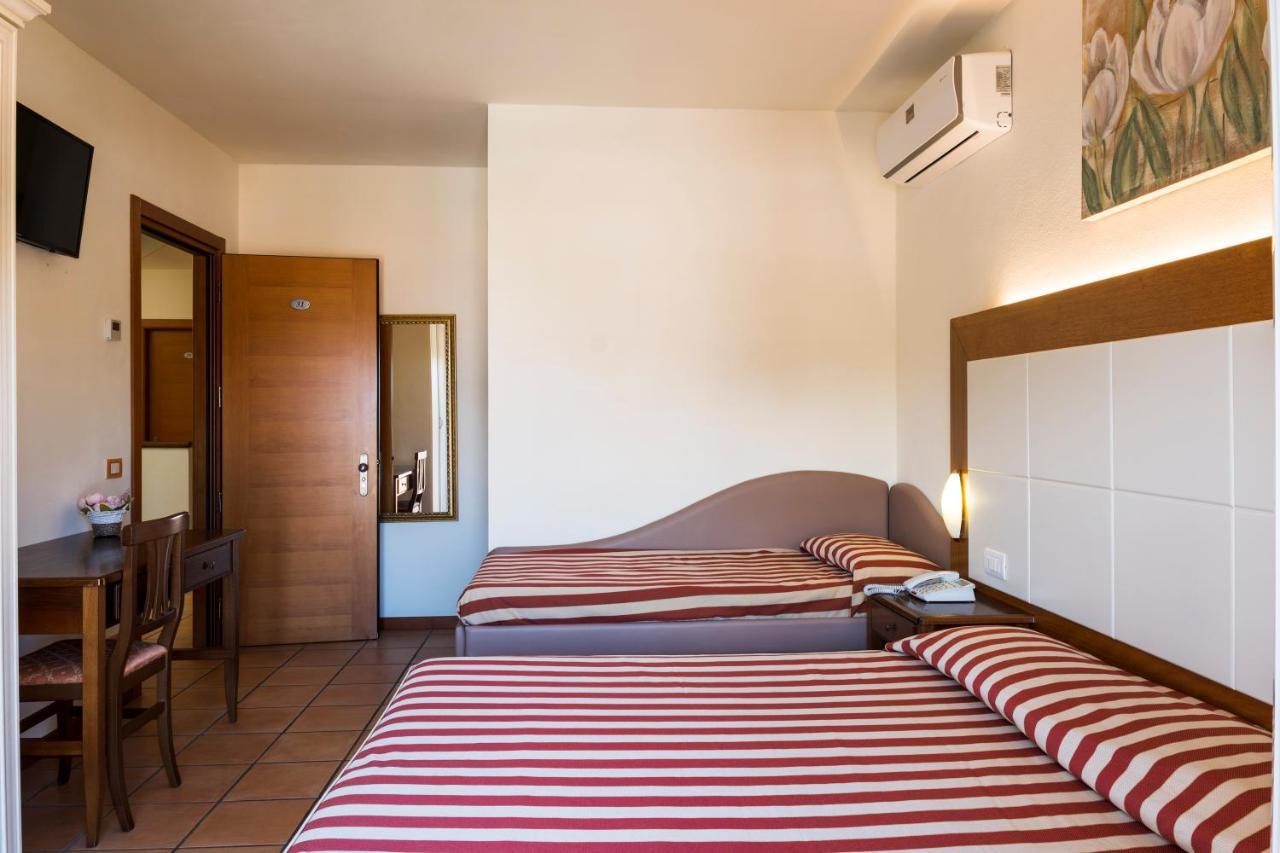 Hotel Sylvia Lido di Camaiore Luaran gambar
